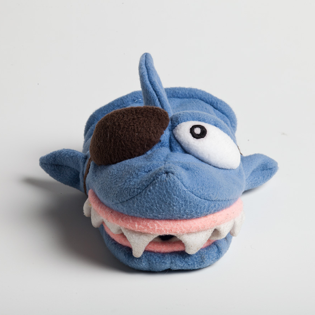 chewy chums neverbite pirate shark plush dog toy puppet with silicon inside